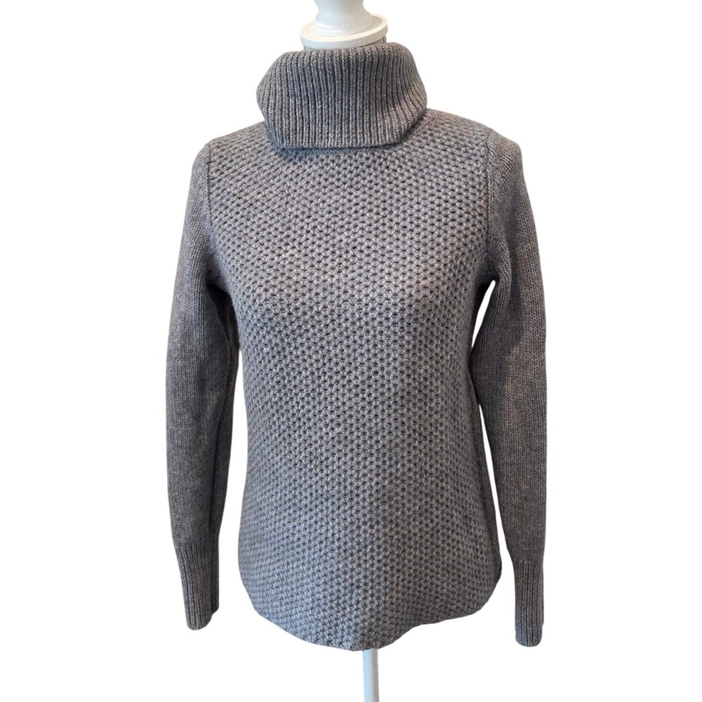 Merino Wool White Label Turtleneck Sweater Grey Knit Quiet Luxury Size US 6